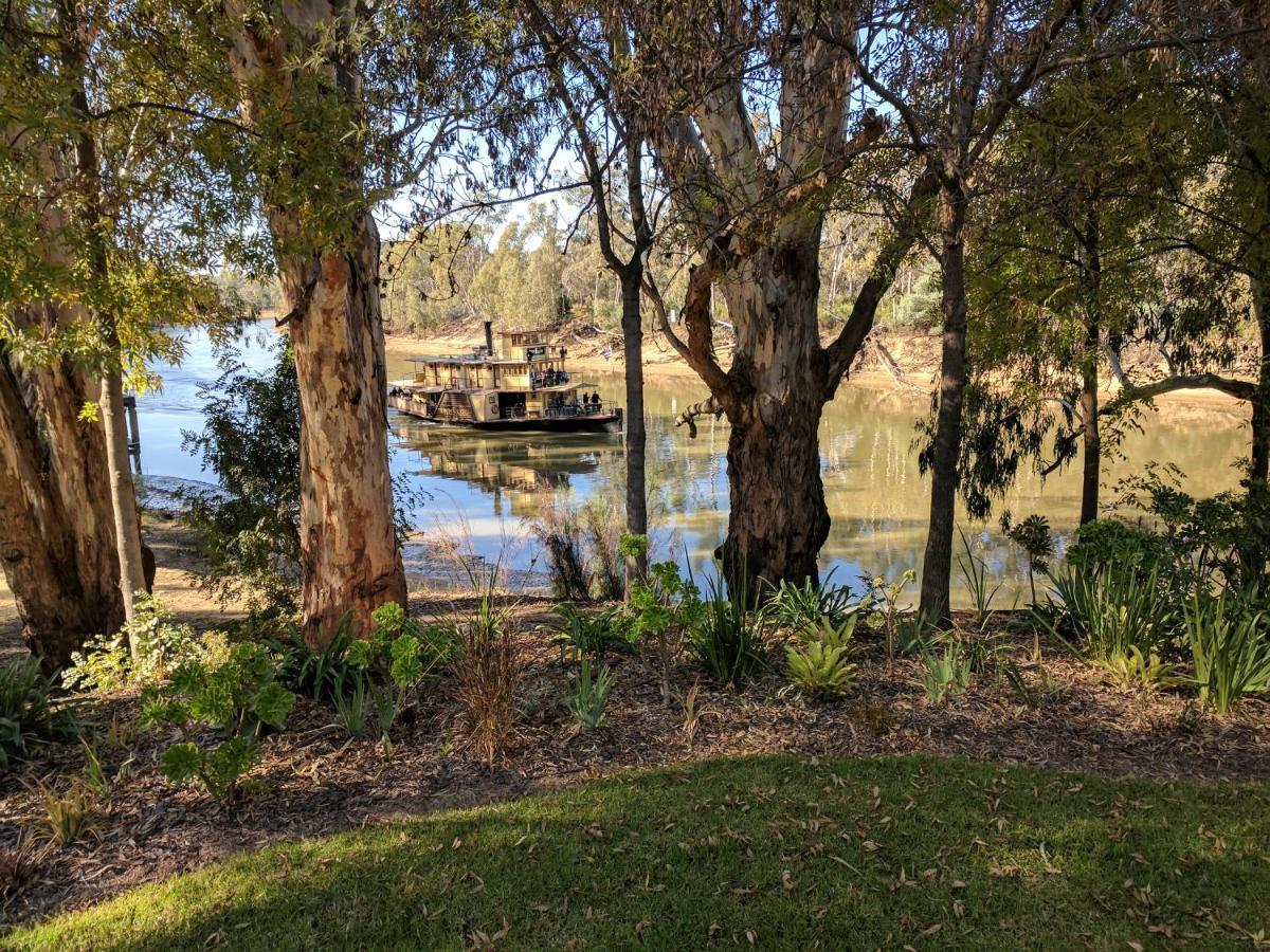 Moama Riverside Holiday Park ภายนอก รูปภาพ