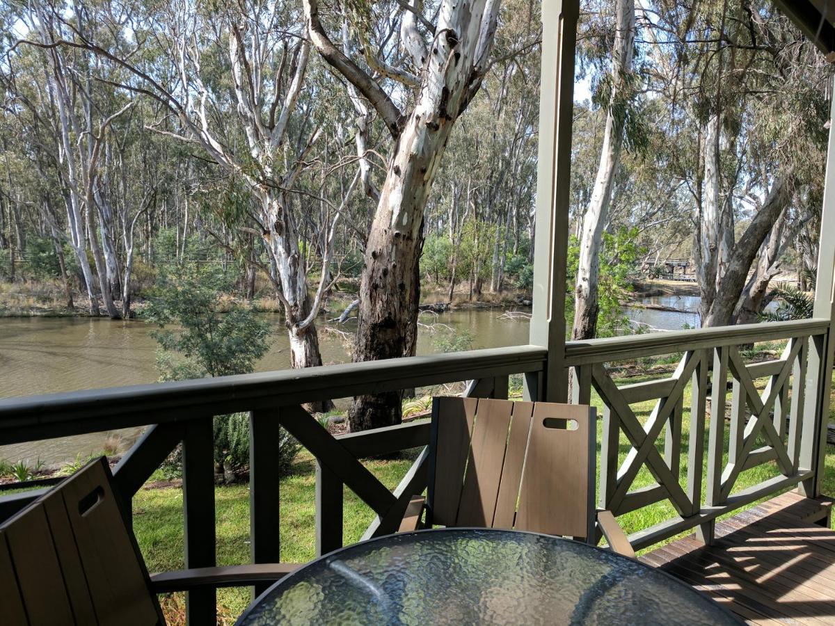 Moama Riverside Holiday Park ภายนอก รูปภาพ
