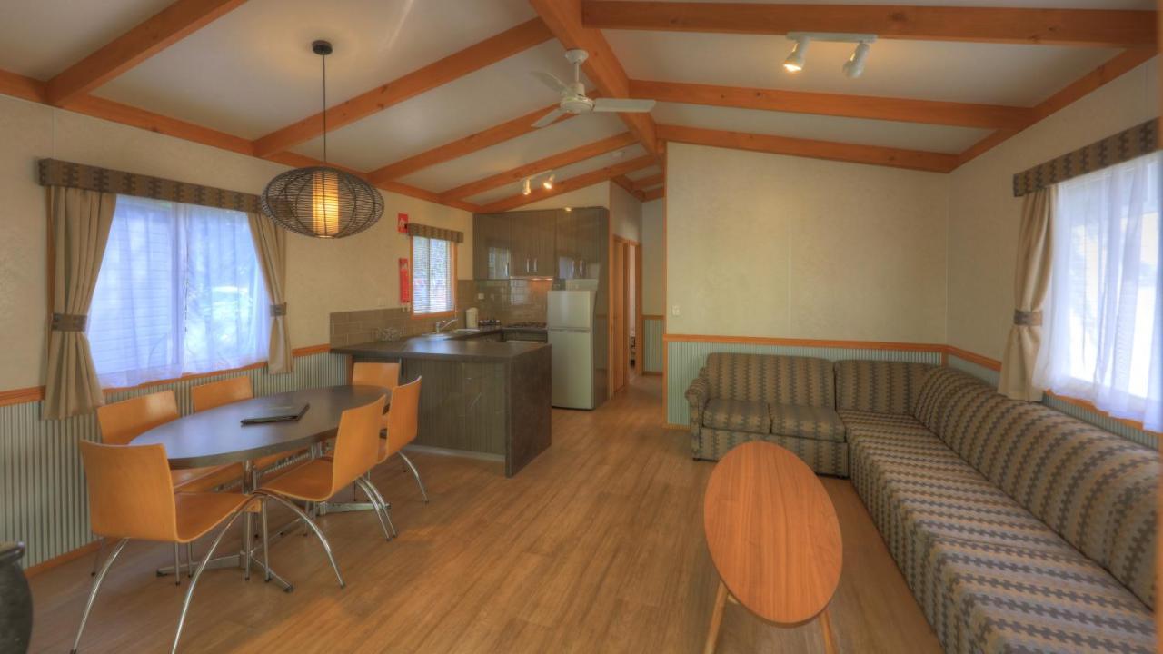 Moama Riverside Holiday Park ภายนอก รูปภาพ