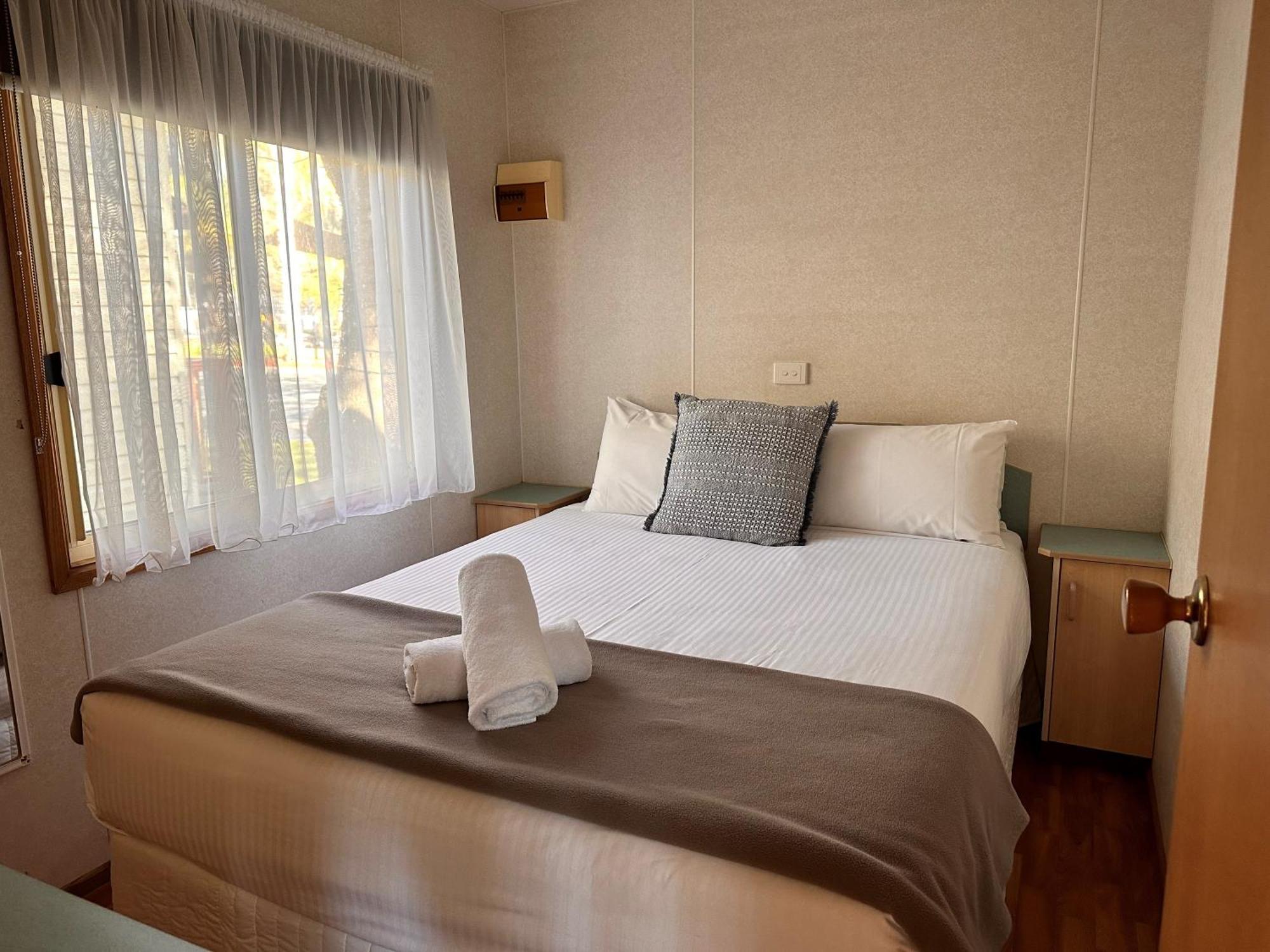 Moama Riverside Holiday Park ภายนอก รูปภาพ
