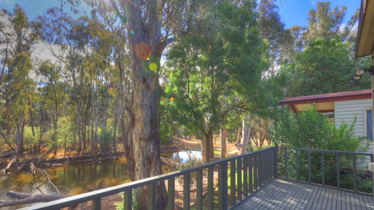 Moama Riverside Holiday Park ภายนอก รูปภาพ